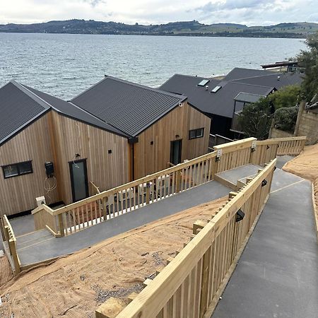 Absolute Lakefront House Taupo Exterior photo